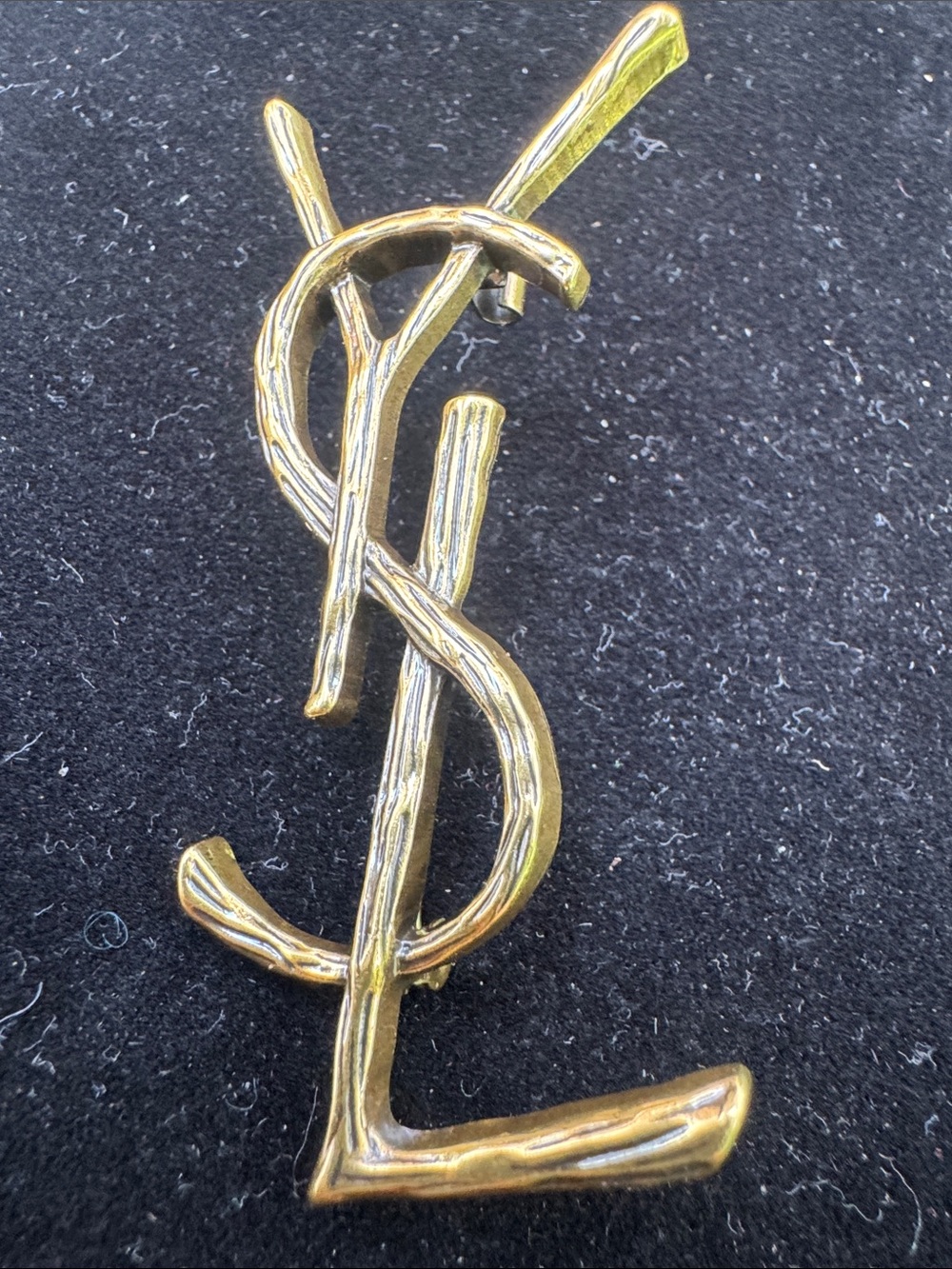 Brooch Gold-tone